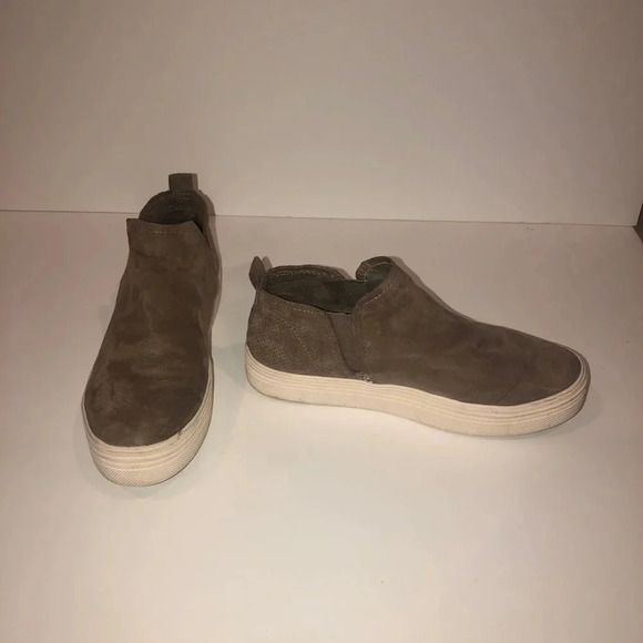 Universal thread shoes - tan -8.5 - Picture 2 of 5